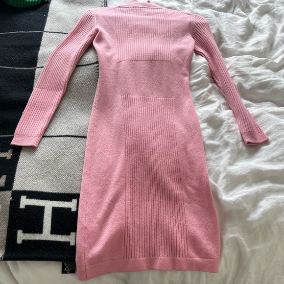 Hermes Fitted Pink Sweater Dress - Picture 3 of 10